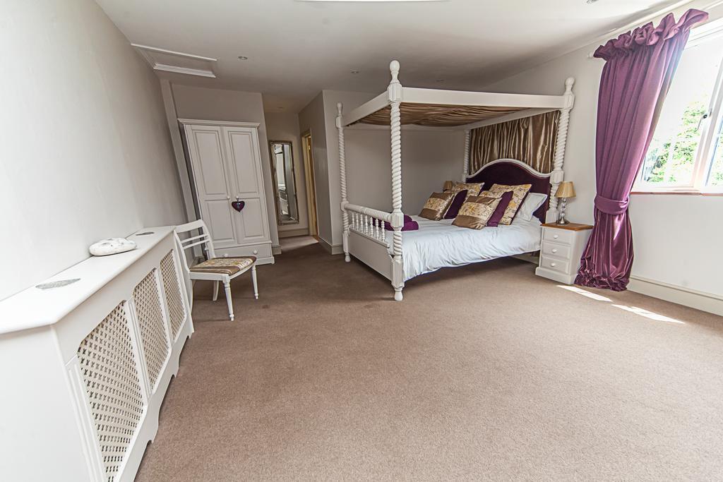 Stoodleigh Court Coach House Bed & Breakfast Тивъртън Екстериор снимка